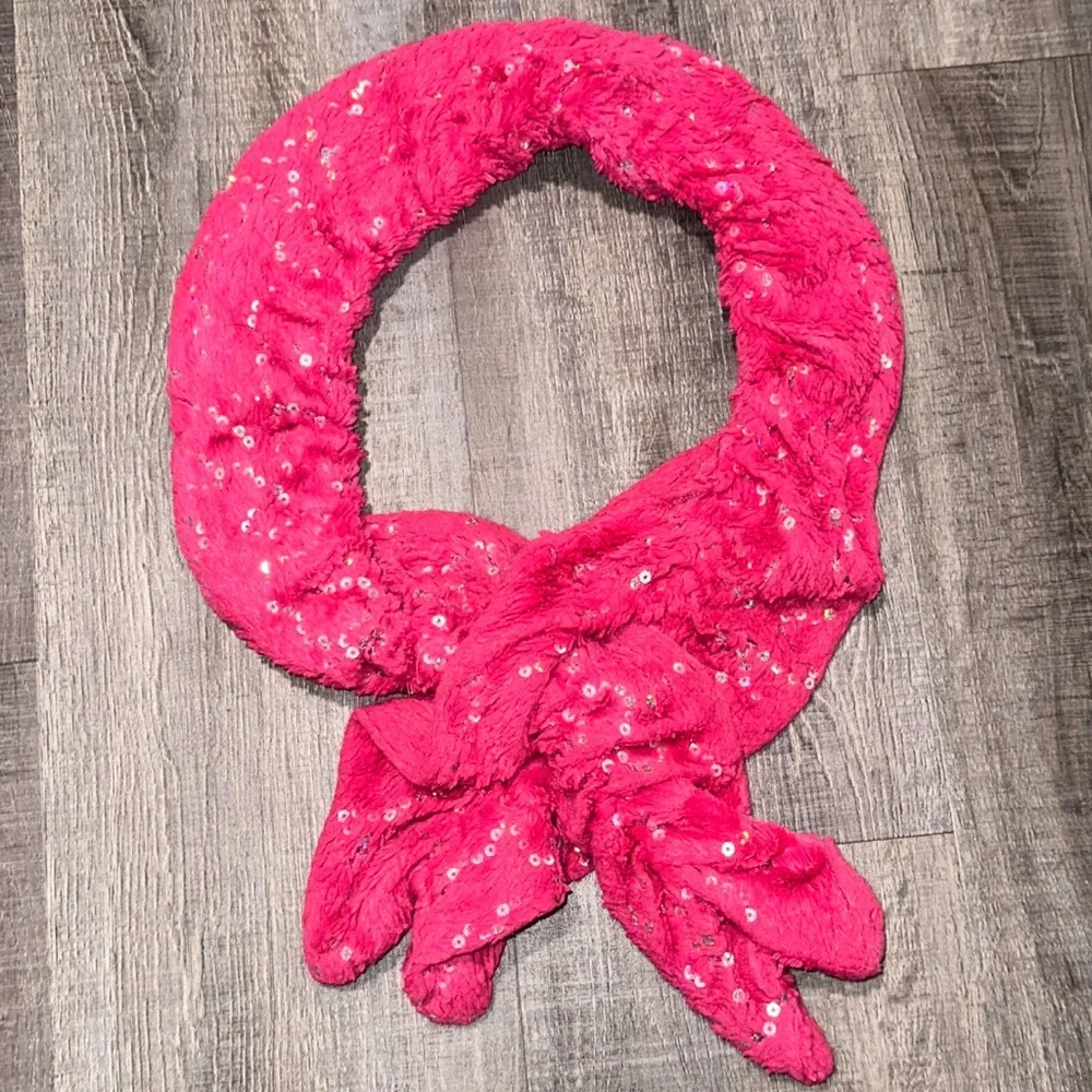 💞 Little Girls 38” Pink Plush & Sequin Scarf